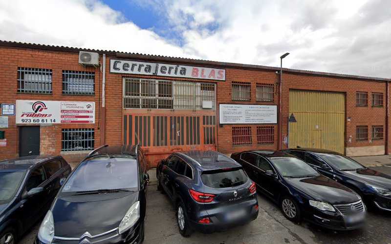 Fotografia tomada fuera de Cerrajería BLAS - Carpintería metálica y de aluminio en Salamanca, Salamanca