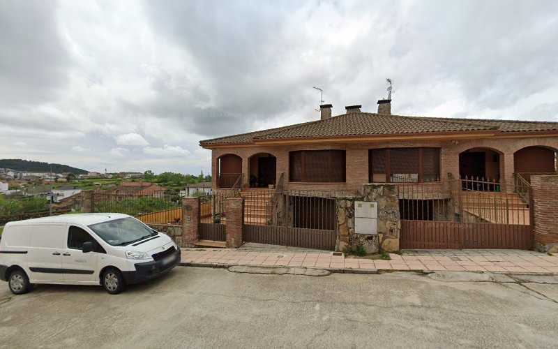 Fotografia tomada fuera de SOBREMADERA S.L - Empresa de construcción en Navamorcuende, Toledo
