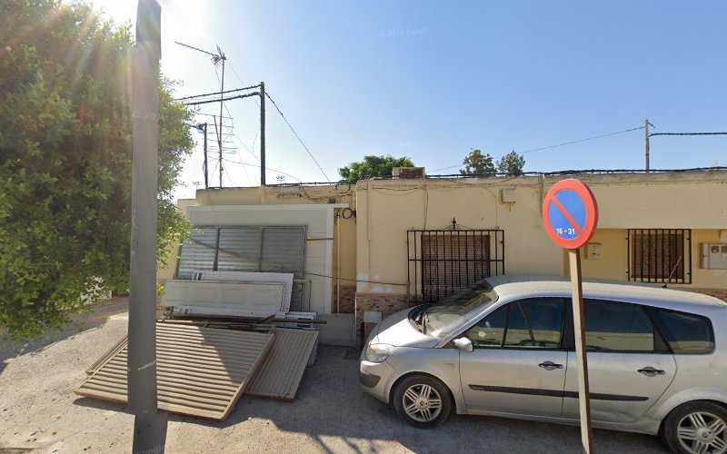 Fotografia tomada fuera de GERLAN AUTOMATISMOS - Carpintero en La Mojonera, Almería