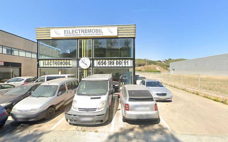 Fotografia tomada fuera de Interiors Fusteria - Fusteria en Lloret de Mar, Girona