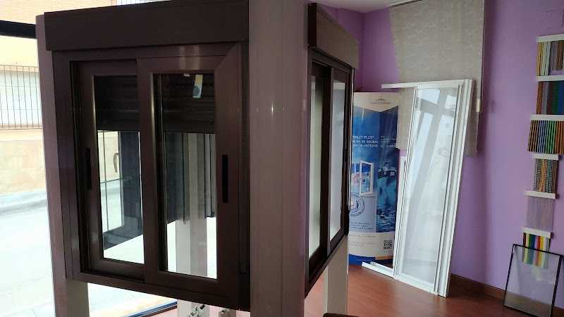 Fotografia tomada fuera de Aluminios Gálvez - Carpintería metálica y de aluminio en Alhendín, Granada