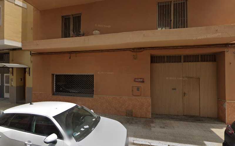 Fotografia tomada fuera de Mobil Carpinteros S.L. - Tienda de armarios en Algemesí, Valencia