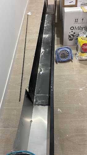 Fotografia tomada fuera de MANYA - CARPINTERÍA METÁLICA - Carpintería metálica y de aluminio en Algemesí, Valencia