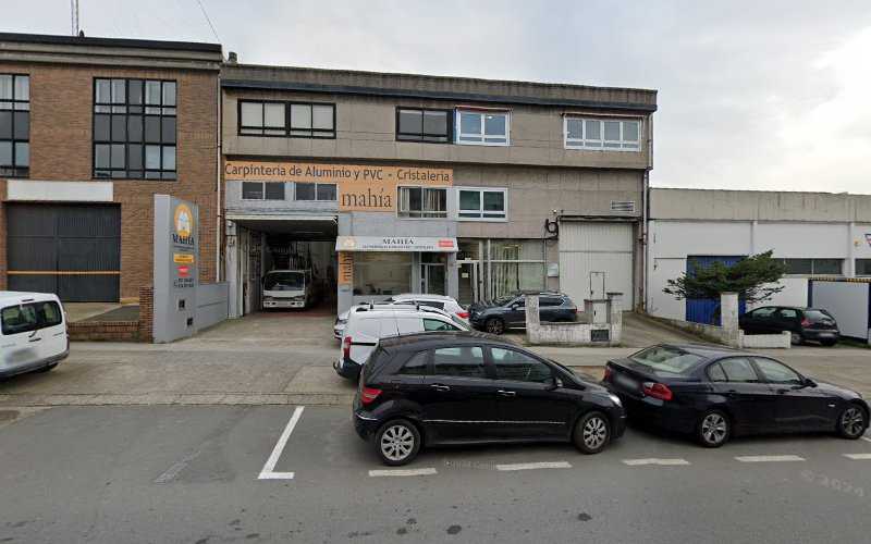 Fotografia tomada fuera de Aluminios Mahía: Carpintería de aluminio y PVC - Carpintería metálica y de aluminio en A Coruña, A Coruña