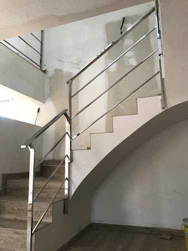 Fotografia tomada fuera de Alupobla - Carpintería metálica y de aluminio en La Pobla de Vallbona, Valencia