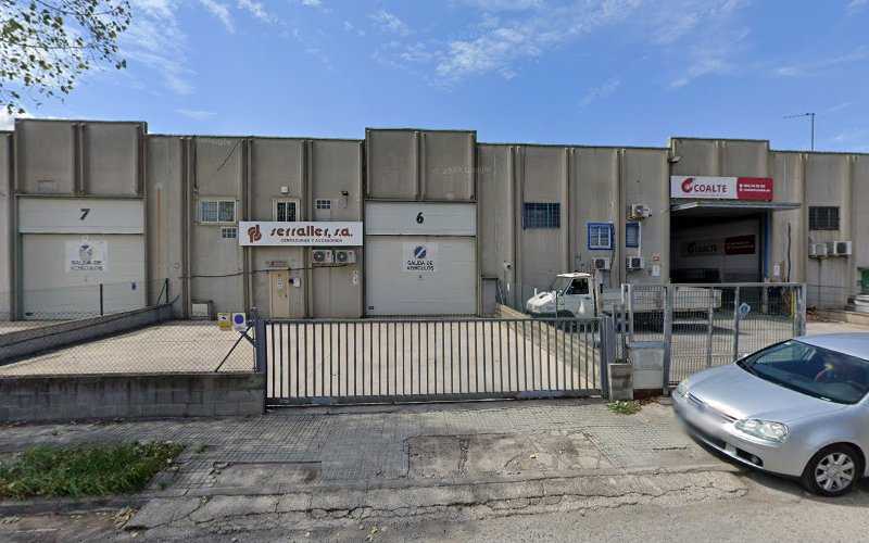 Fotografia tomada fuera de CERRAMIENTOS PIQUER SANCHO, SL - Carpintería metálica y de aluminio en Parets del Vallès, Barcelona