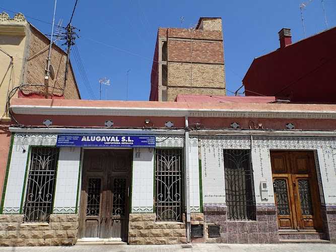 Fotografia tomada fuera de Carpintería Metálica Alugaval, S.L. - Carpintería metálica y de aluminio en Valencia, Valencia