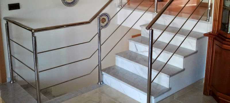 Fotografia tomada fuera de Carpintería Metálica Valencia Fernando Atencia - Carpintería metálica y de aluminio en Aldaia, Valencia