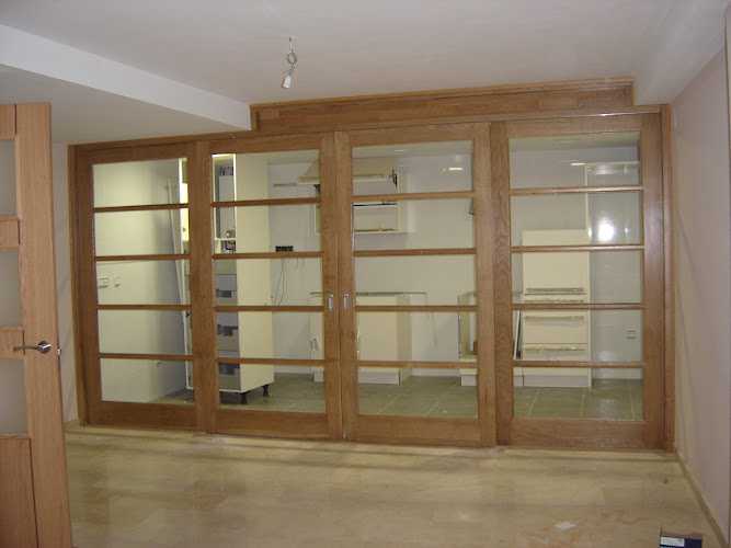 Fotografia tomada fuera de Construcciones y Carpintería Hnos. Añón - Constructor en Alcorisa, Teruel