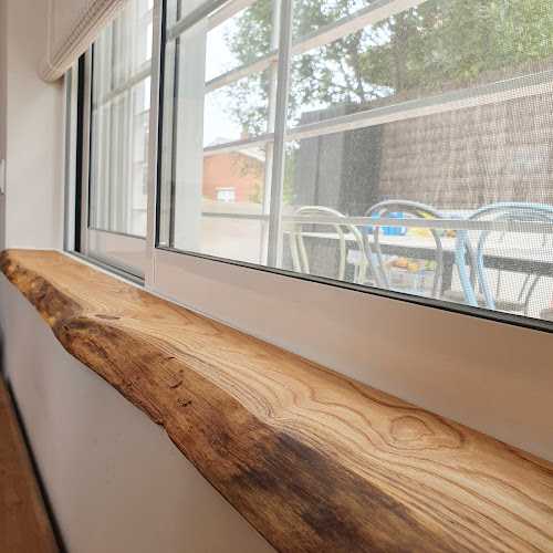 Fotografia tomada fuera de Naoki Projects BCN - Carpintero Madera, reformas y decoración - Carpintería en Sant Cugat del Vallès, Barcelona