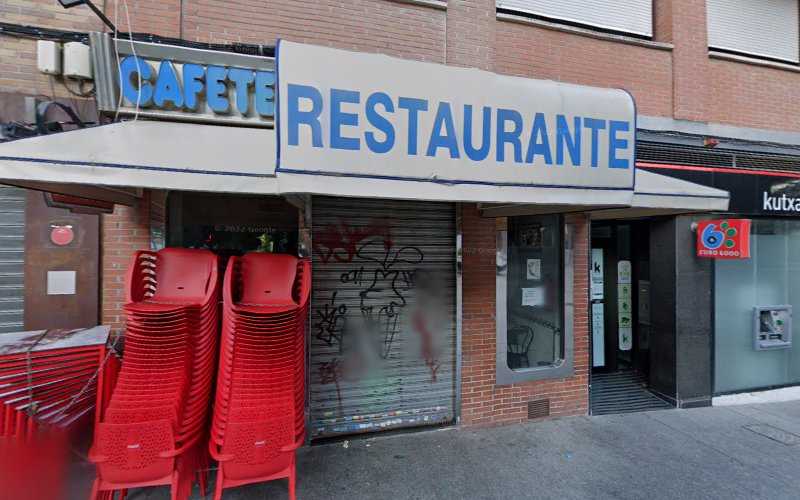 Fotografia tomada fuera de Antonio Castilla E Hijos Sl - Carpintería metálica y de aluminio en Alcorcón, Madrid