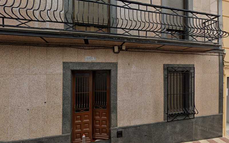 Fotografia tomada fuera de Josefa Mejías Pinoco - Empresa de mármoles en Alconera, Badajoz