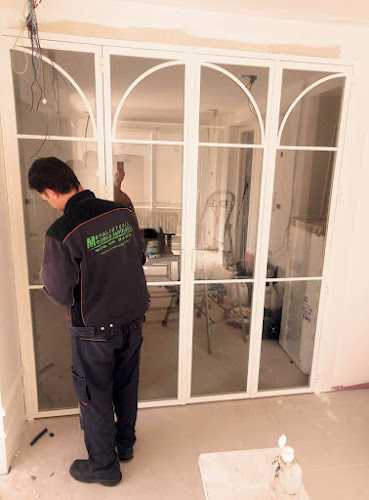 METALISTERÍA MOLEON & SANTIAGO, S.L. - Carpintería metálica y de aluminio en Albolote, Granada