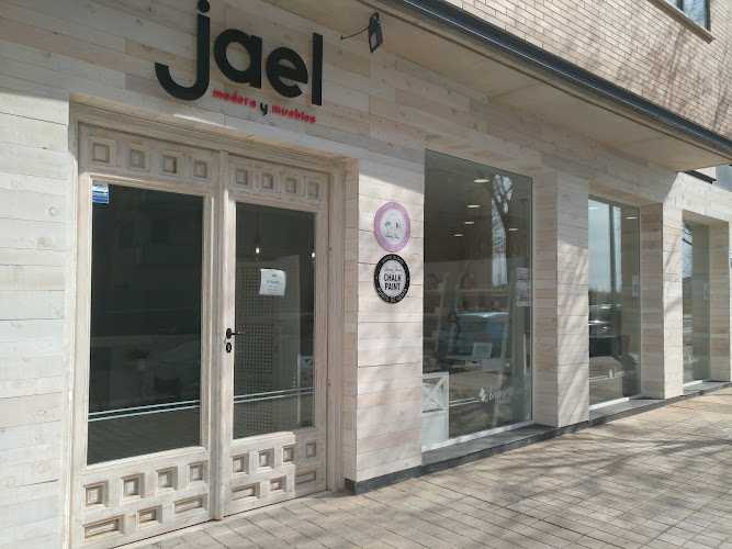 Fotografia tomada fuera de Carpintería Javier Fernández - Carpintería en Ciudad Real, Ciudad Real