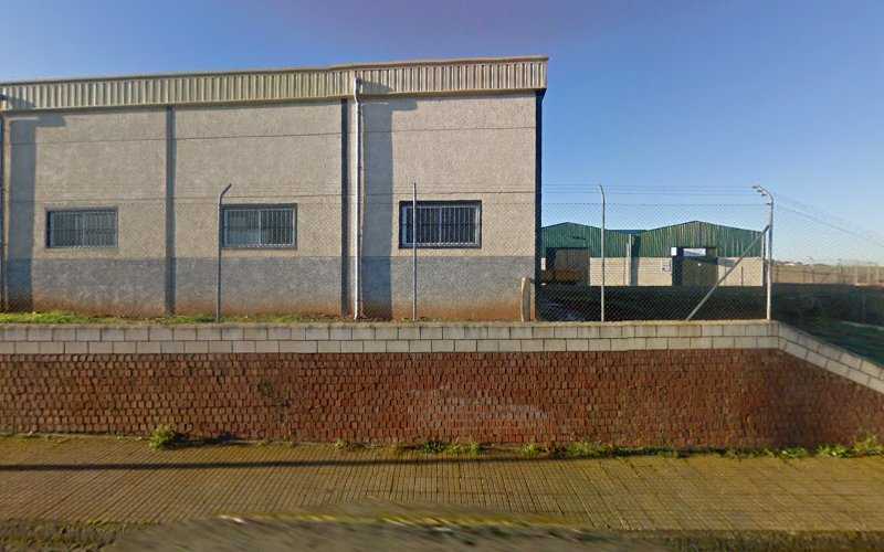 Fotografia tomada fuera de Silmar Multiservicios - Carpintería metálica y de aluminio en Almadén, Ciudad Real