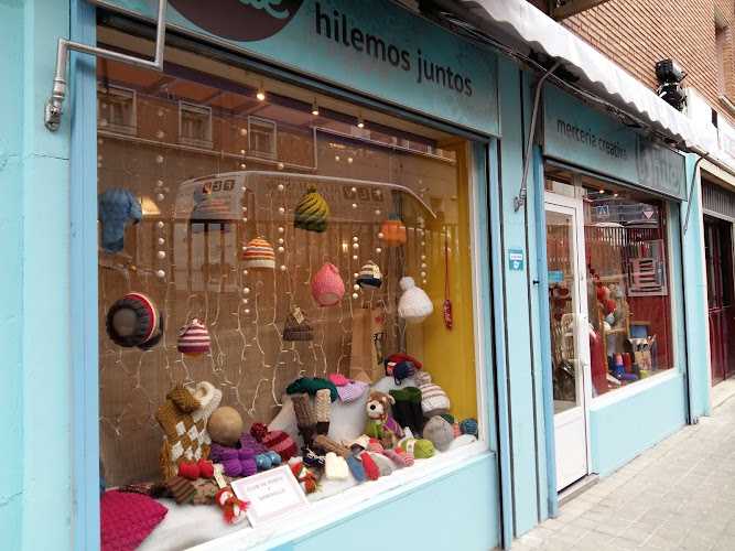 Fotografia tomada fuera de Lohilé - Mercería en Madrid, Madrid