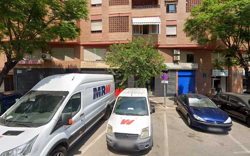 Fotografia tomada fuera de JORGE CARLOS PEREZ BRAVO - Carpintero en Sant Joan d'Alacant, Alicante