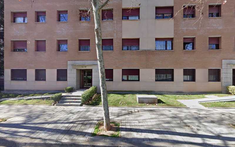 Fotografia tomada fuera de Ifusters - Carpintero en Sabadell, Barcelona