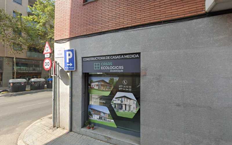 Fotografia tomada fuera de Maquinas de carpinteria - Carpintero en Sabadell, Barcelona