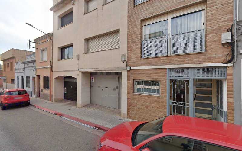 Fotografia tomada fuera de Carpintería de aluminio Sabadell - Fábrica en Sabadell, Barcelona