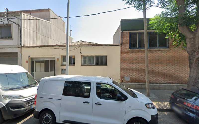 Fotografia tomada fuera de DRF Disseny - Carpintería en Sabadell, Barcelona