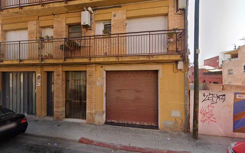 Fotografia tomada fuera de Cerramientos SACI - Carpintero en Sabadell, Barcelona