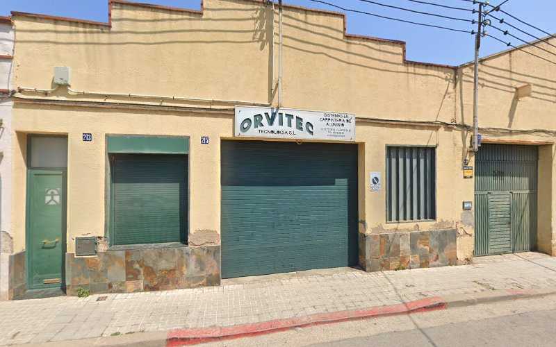 Fotografia tomada fuera de Orbitec Tecnología - Carpintería metálica y de aluminio en Sabadell, Barcelona