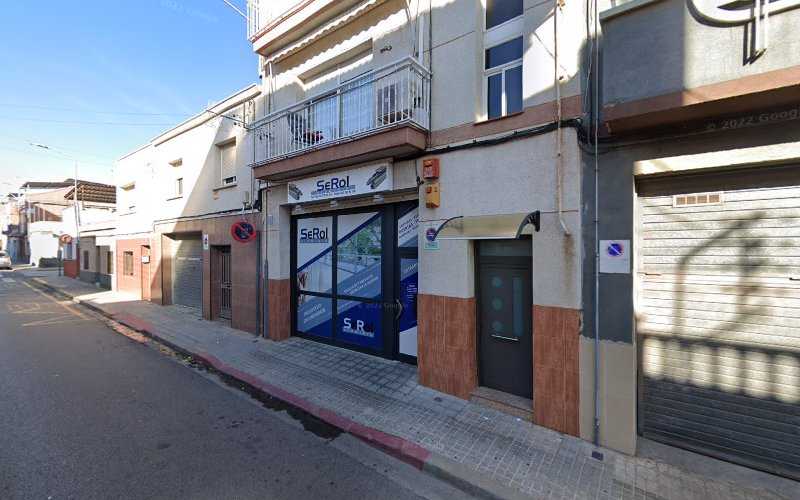 Fotografia tomada fuera de Serol Aluminis - Carpintería metálica y de aluminio en Sabadell, Barcelona