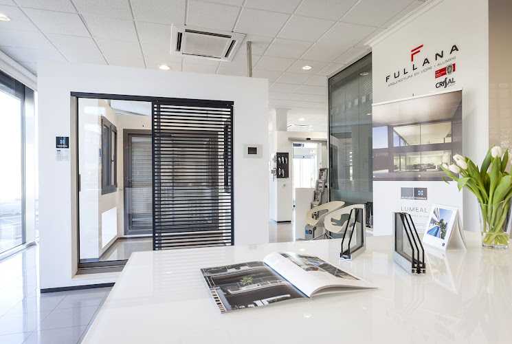 Fotografia tomada fuera de Cristalería y Aluminio Fullana S.L. - Carpintería metálica y de aluminio en Sa Pobla, Baleares