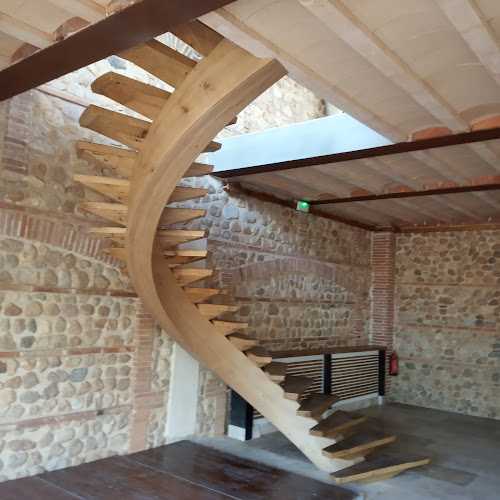 Fotografia tomada fuera de Max Madera - Empresa constructora en Marzà, Girona