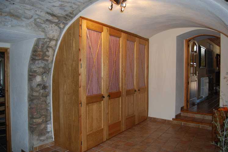 Fotografia tomada fuera de FUSTERIA BARTOMEU - Carpintería en Vilablareix, Girona