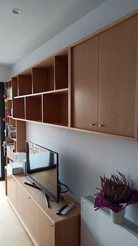 Fotografia tomada fuera de Carpintería Seyjo López S L - Carpintería en Montcada i Reixac, Barcelona