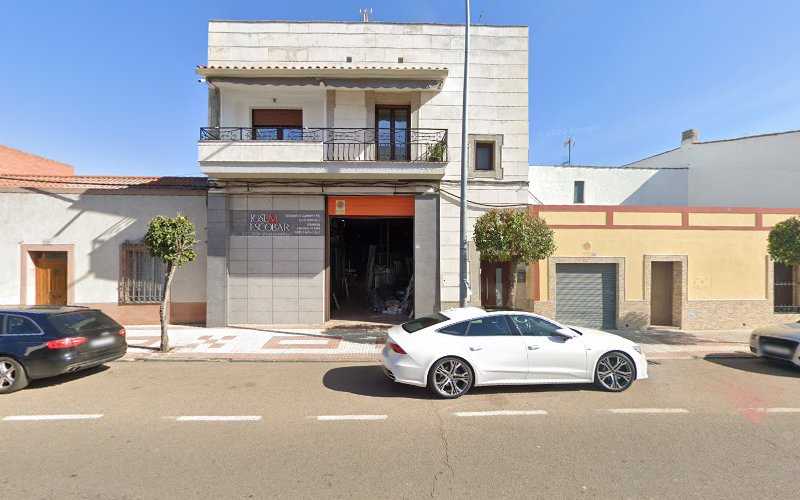 Fotografia tomada fuera de carpinteria de aluminio badajoz - Carpintería metálica y de aluminio en Talavera la Real, Badajoz