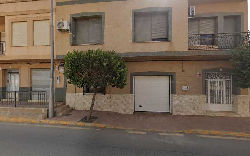 Fotografia tomada fuera de Pascual García Gallardo - Carpintería metálica y de aluminio en Puerto Lumbreras, Murcia