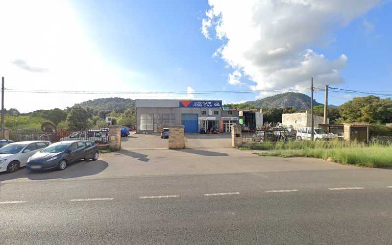 Fotografia tomada fuera de Ferro Buso - Siderúrgica en Pollença, Baleares