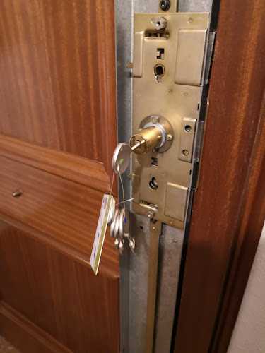 Fotografia tomada fuera de Cerrajeria Bimetal - Cerrajero en Jaén, Jaén