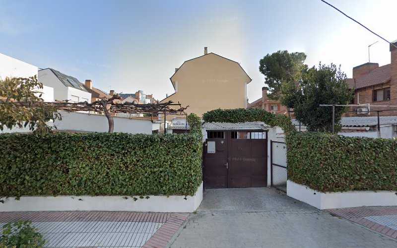 Fotografia tomada fuera de Carpinteria Ebanisteria EbanoDecoracion - Carpintero en Madrid, Madrid