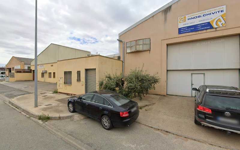 Fotografia tomada fuera de Carpintería Metálica Hnos. Chivite - Carpintería metálica y de aluminio en Cintruénigo, Navarra