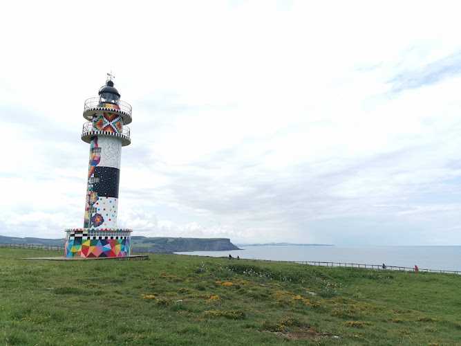 Fotografia tomada fuera de Carpinteria Goyo(Gregorio Pascua) - Carpintero en Ajo, Cantabria