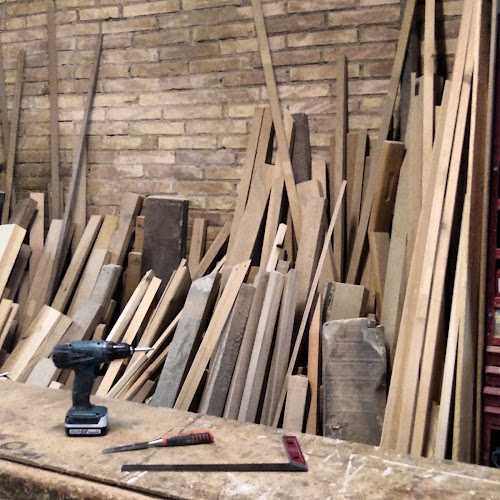 Fotografia tomada fuera de Fusteria Marc Boixader - Fusteria en Puig-reig, Barcelona