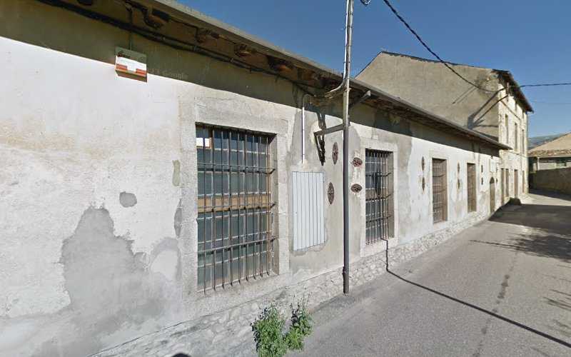 Fotografia tomada fuera de Hermanos Gallardo - Carpintería en Puigcerdà, Girona