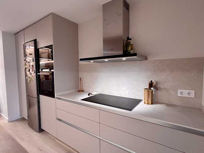 Fotografia tomada fuera de Cuines Zania - Fabricant de mobles en Navàs, Barcelona