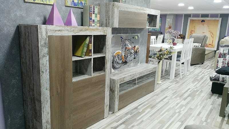 Fotografia tomada fuera de Mas Madera - Tienda de muebles en Valdemoro, Madrid