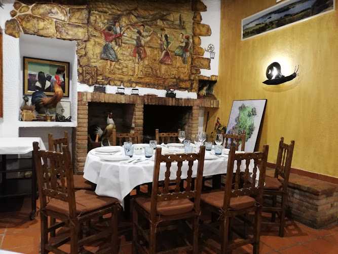 Fotografia tomada fuera de Restaurante Iberic - Restaurant de cuina catalana en Ullastret, Girona
