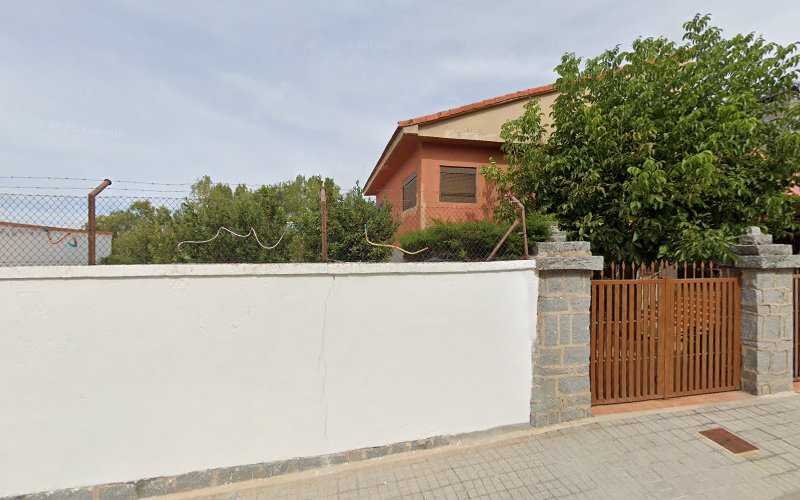 Fotografia tomada fuera de HERMANOS MARINAS VELASCO C.B. - Carpintero en Palazuelos de Eresma, Segovia