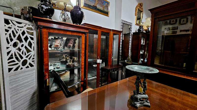Fotografia tomada fuera de Muebles Hurtado - Tienda de muebles en Torvizcón, Granada