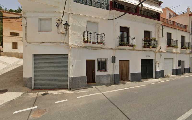 Fotografia tomada fuera de HURTADO HOGAR SL - Tienda de muebles en Torvizcón, Granada