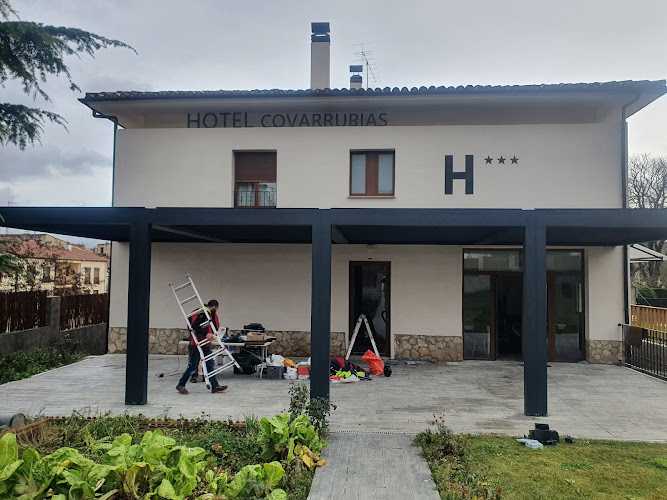 Fotografia tomada fuera de Aluminios Lombas - Carpintería metálica y de aluminio en Burgos, Burgos