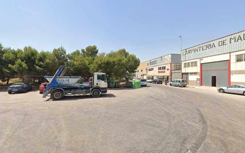 Fotografia tomada fuera de Carpintería Francisco Perís - Carpintería en Silla, Valencia