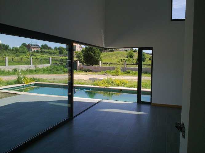 Fotografia tomada fuera de Instalup - Carpintería metálica y de aluminio en Pontevedra, Pontevedra